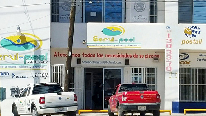 El negocio "Servi-pool", donde fue levantado y secuestrado el empresario que tiene el 80% del mercado de equipos, quimicos y servicios de albercas en Los Cabos