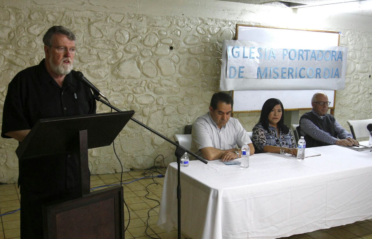 El padre Patrick Murphy, director de la Casa del Migrante de Tijuana, exigió al gobierno una atención pronta antes de que las asociaciones civiles se vean rebasadas. FOTO: Jorge Dueñes 