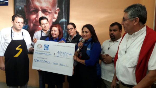 Entregaron un cheque por 100 mil pesos.  