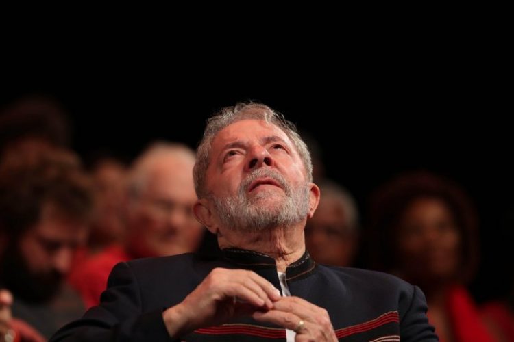 Juez emite orden de detención contra Lula