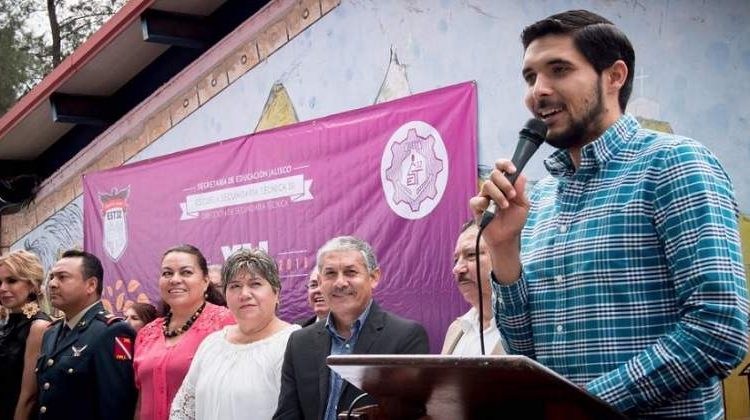 Asesinan a balazos a presidente de Tecalitlán
