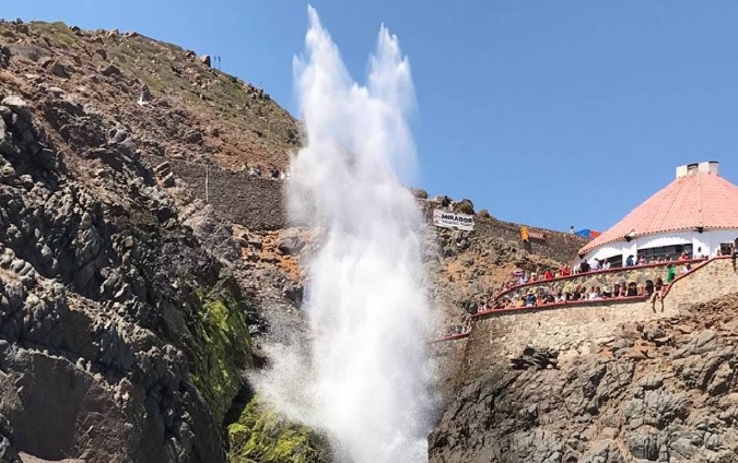 ZETA – Muere al caer en La Bufadora de Ensenada