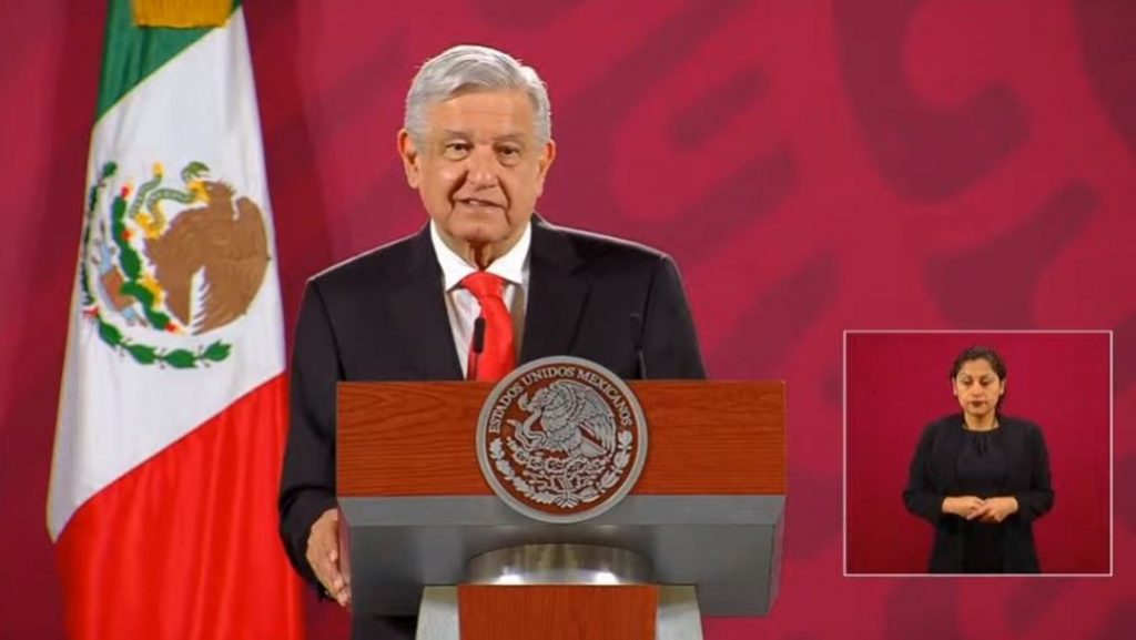 AMLO presenta proyecto de reforma para aumentar 40% las pensiones ...