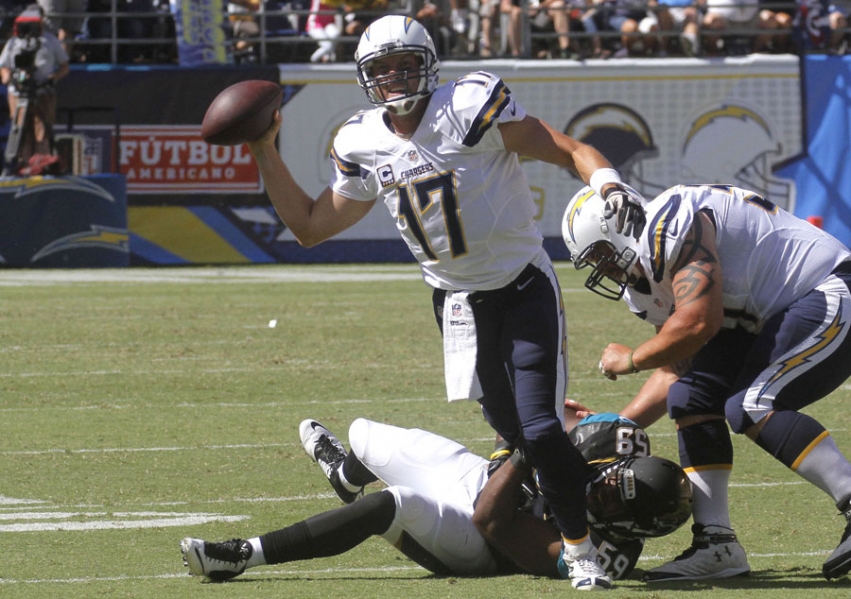 chargers_vs_jaguars1.jpg