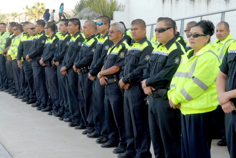 33 policías reprobados en funciones