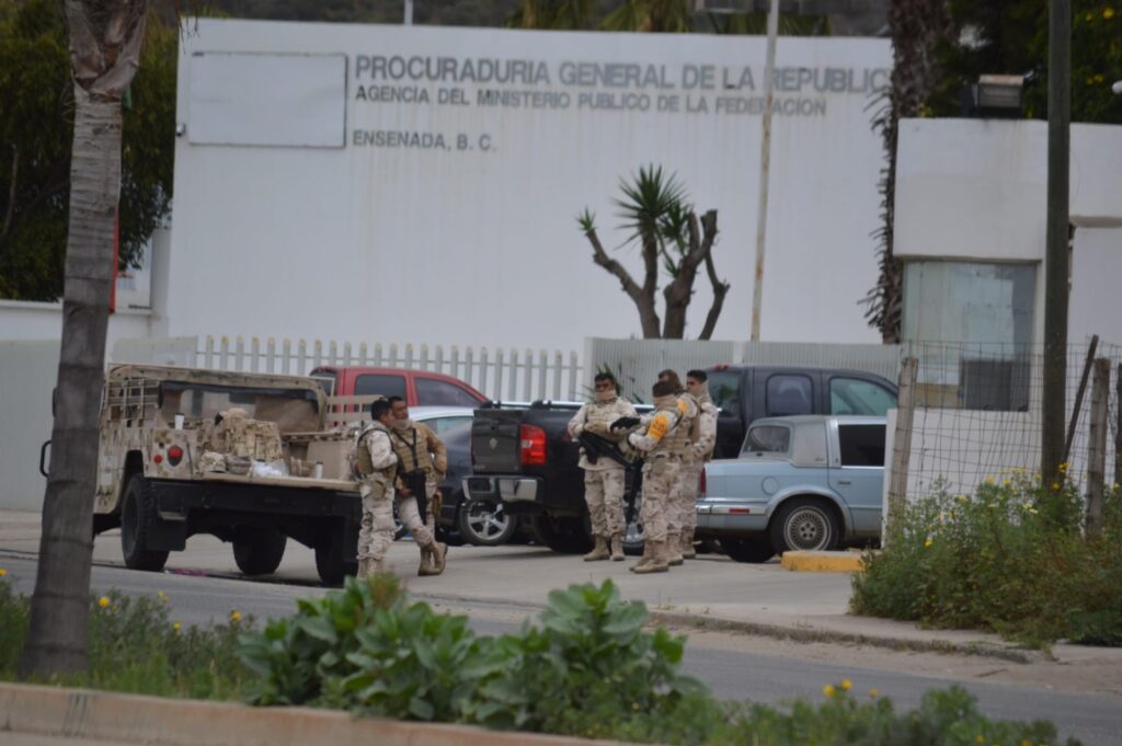 Capturan a 4 con armas largas; cierran inmediaciones de la FGR en ...