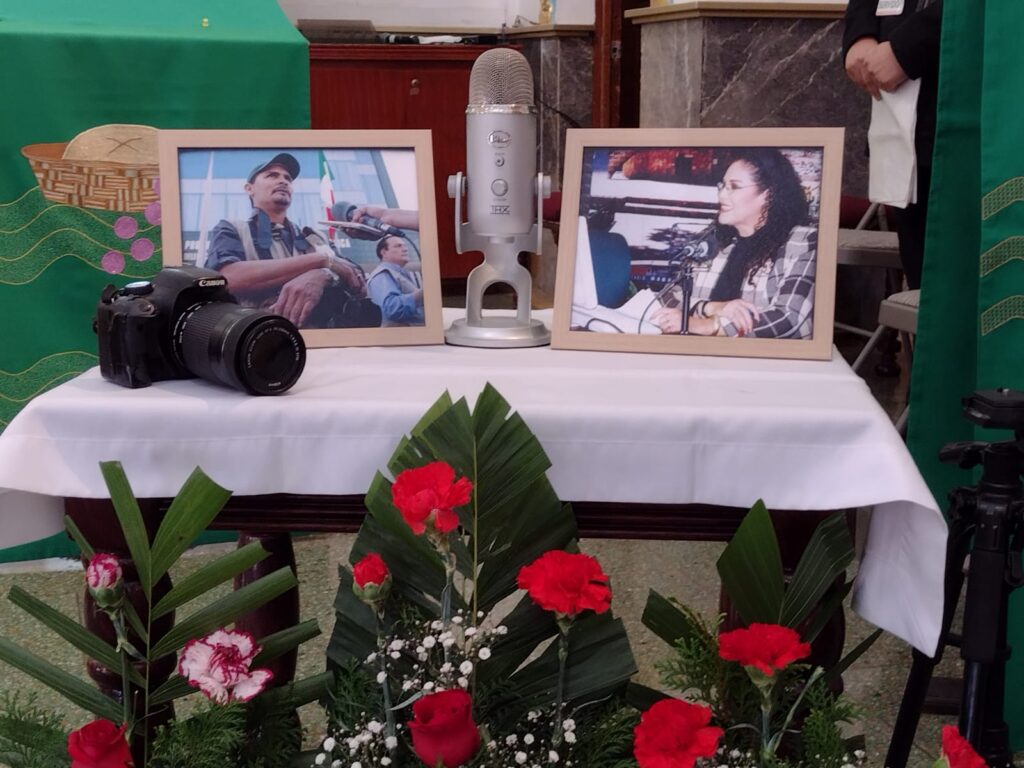 Arzobispo De Tijuana Dedica Misa A Lourdes Maldonado Y Margarito