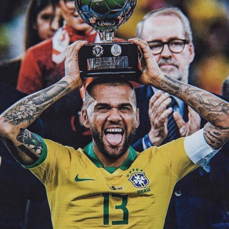 Dani Alves Es Refuerzo De Pumas - Semanario ZETA