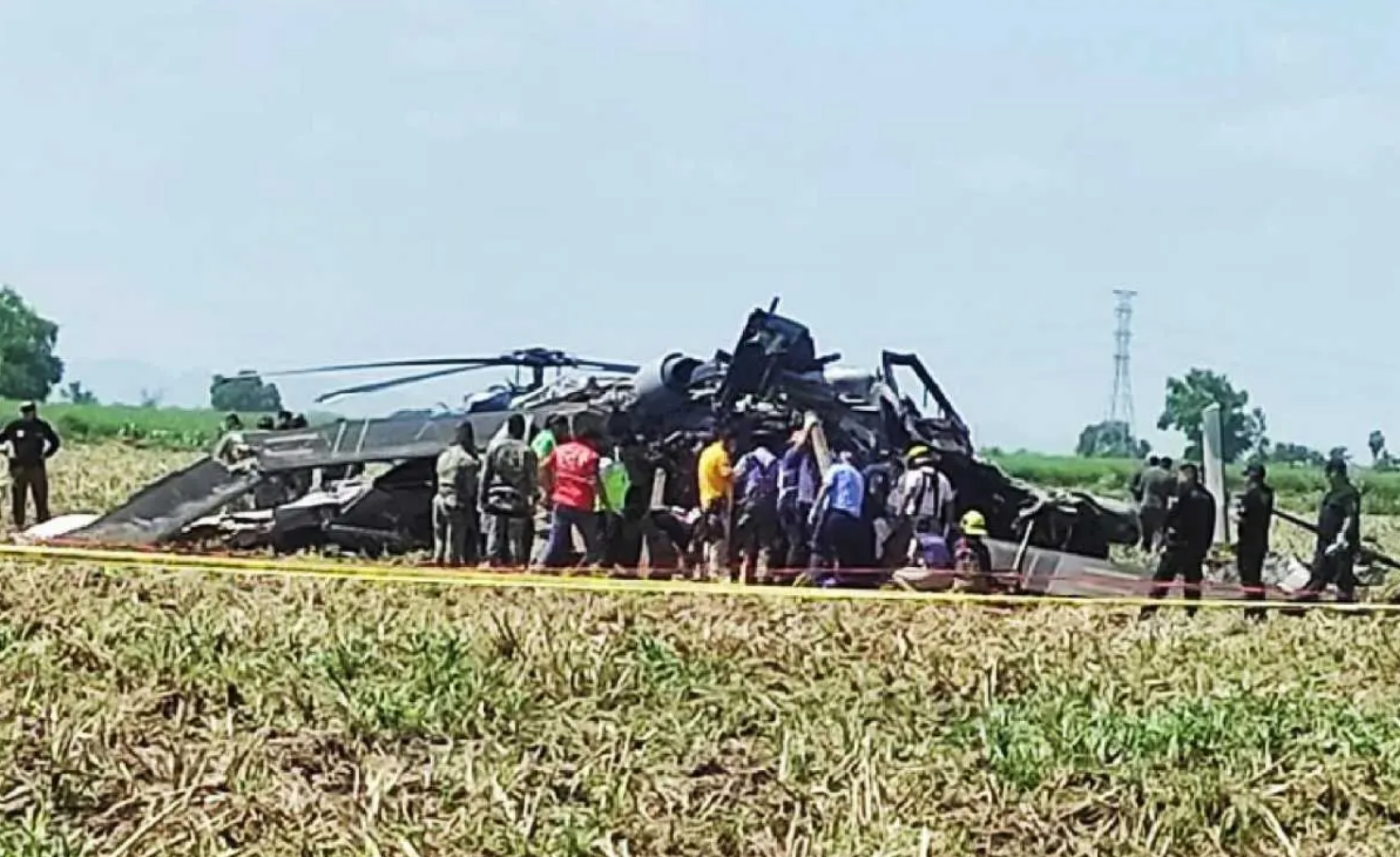 Helicóptero de SEMAR se desplomó por falta de gasolina tras captura de Caro Quintero. Noticias en tiempo real