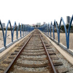 Puente.- puente negro, zona rio