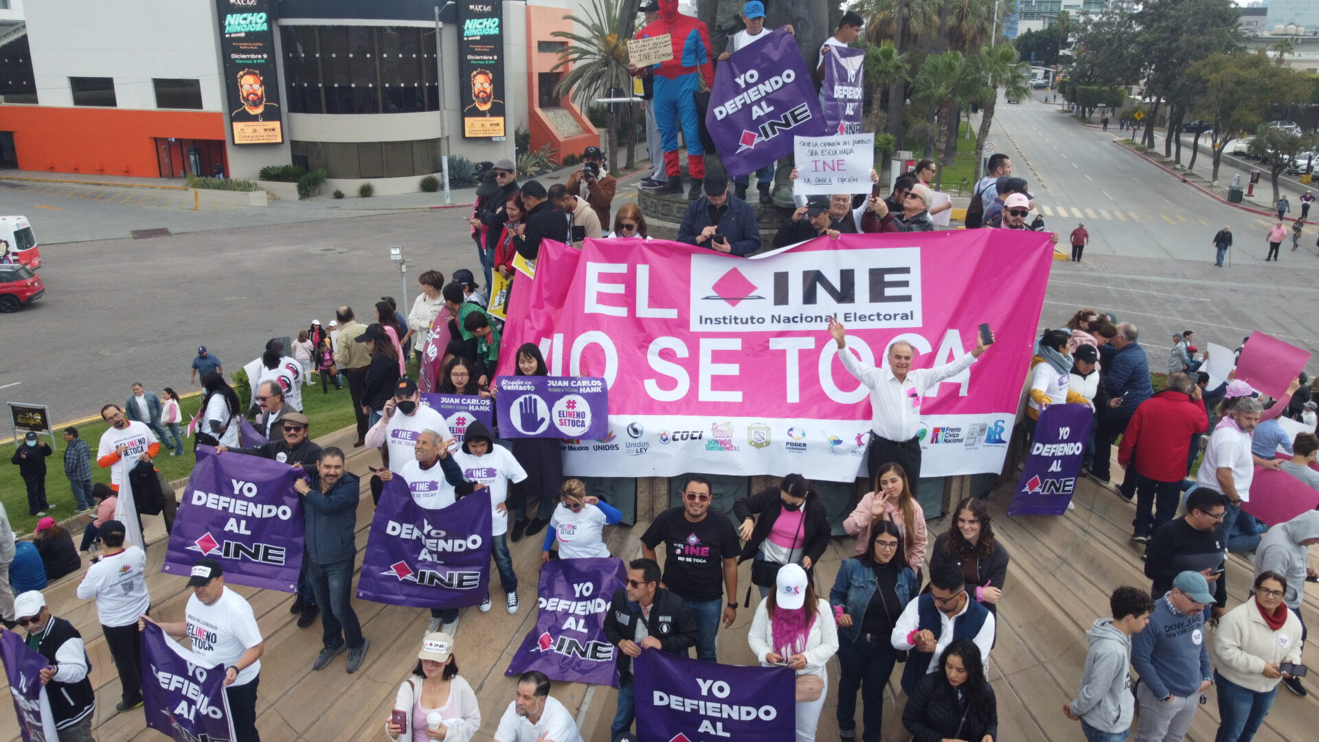 Más De 6 Mil Marchan Contra Reforma Electoral De AMLO En Tijuana ...