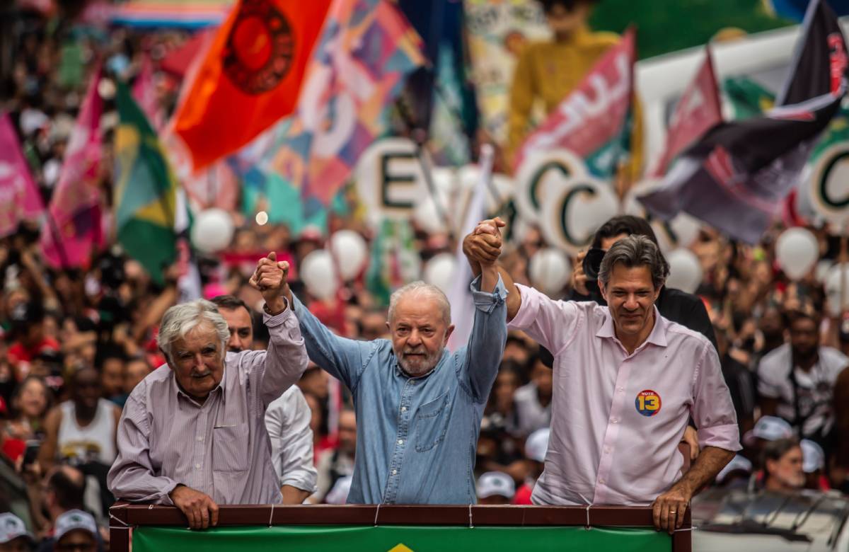 Lula da Silva asume por tercera vez la Presidencia de Brasil ...