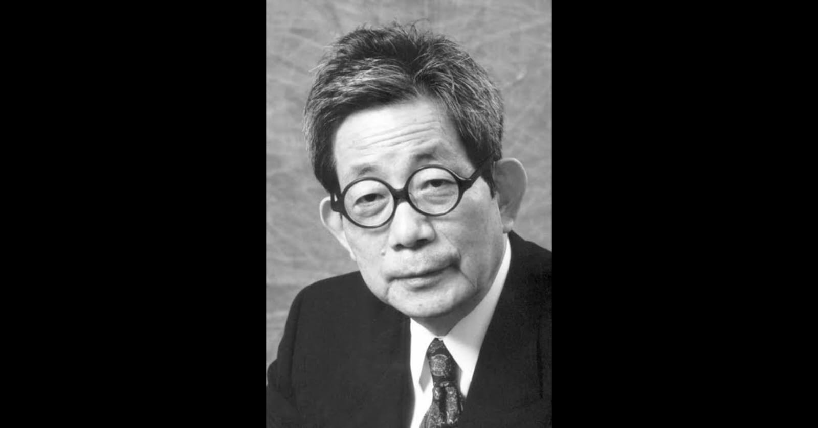 Murió el escritor japonés Kenzaburo Oé. Noticias en tiempo real