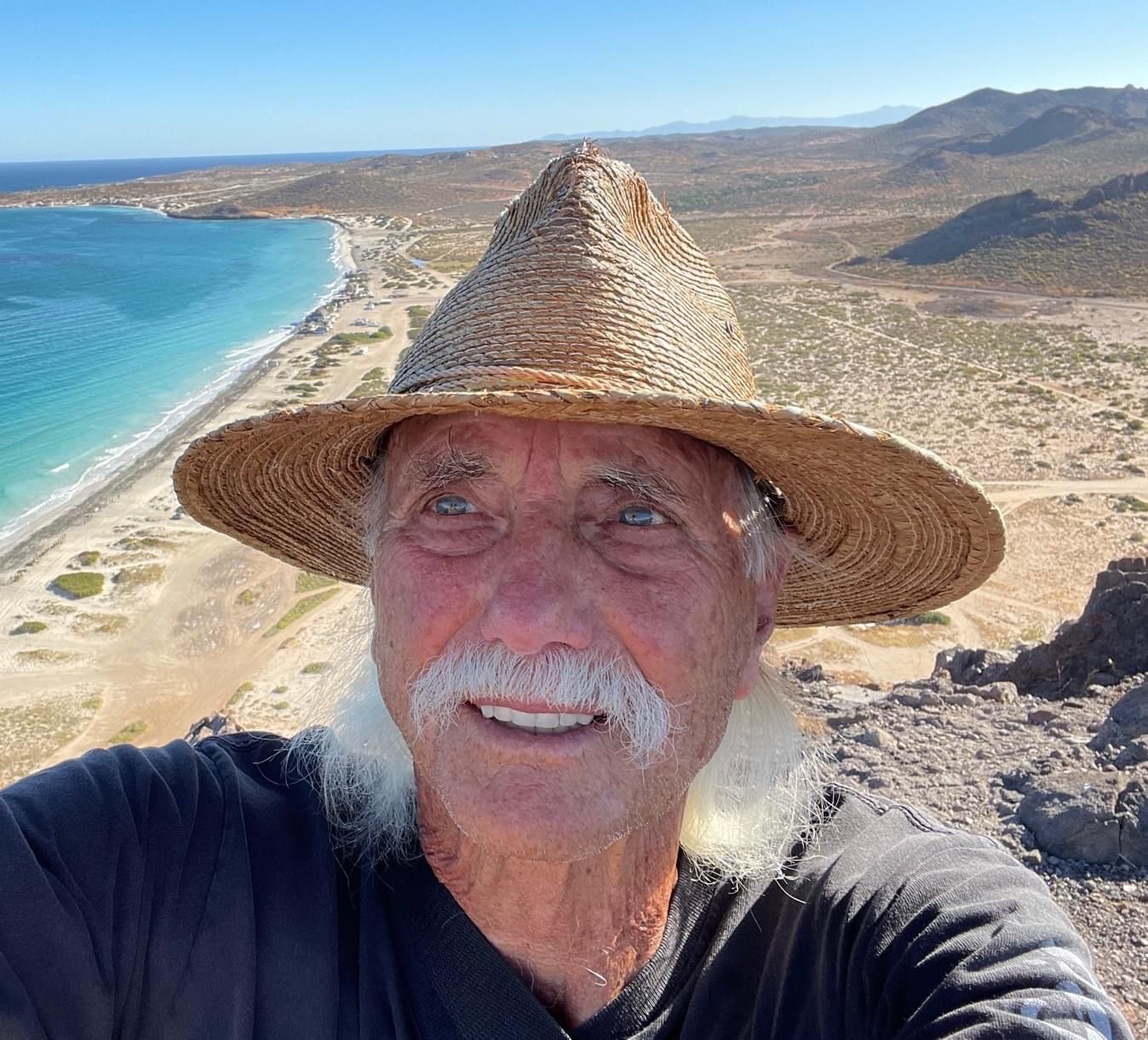 Encuentran en fosa cuerpo de extranjero desaparecido en Todos Santos, BCS. Noticias en tiempo real