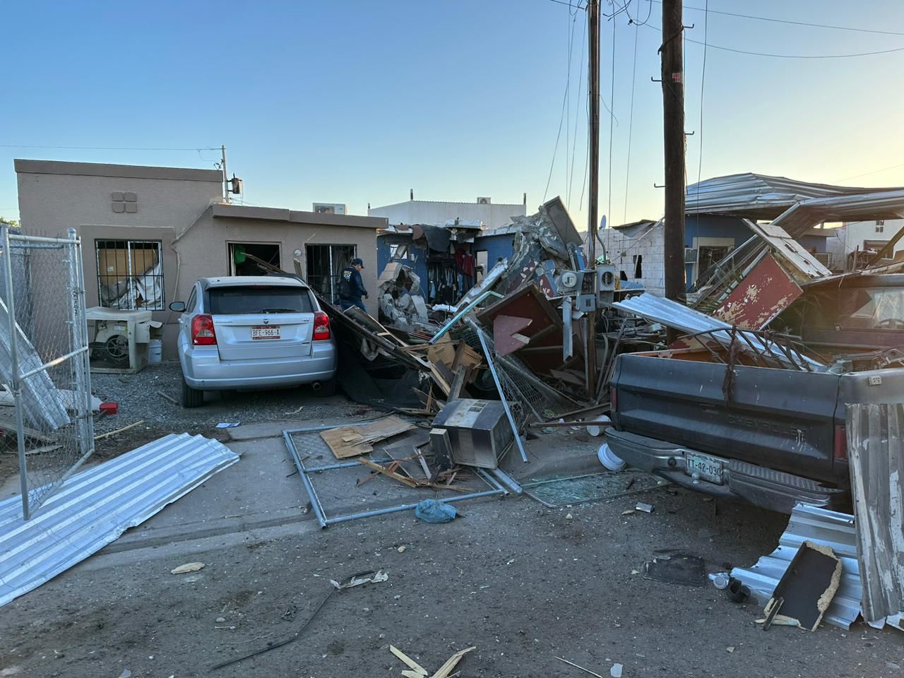 Explosión causa daños en 15 casas en Villas del Prado en Mexicali; hay ...