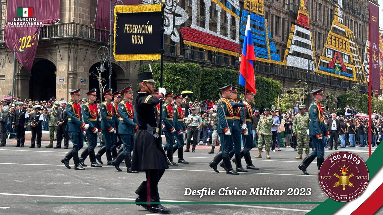 Embajadora de Ucrania reclama a AMLO por participación de regimiento ruso en desfile. Noticias en tiempo real