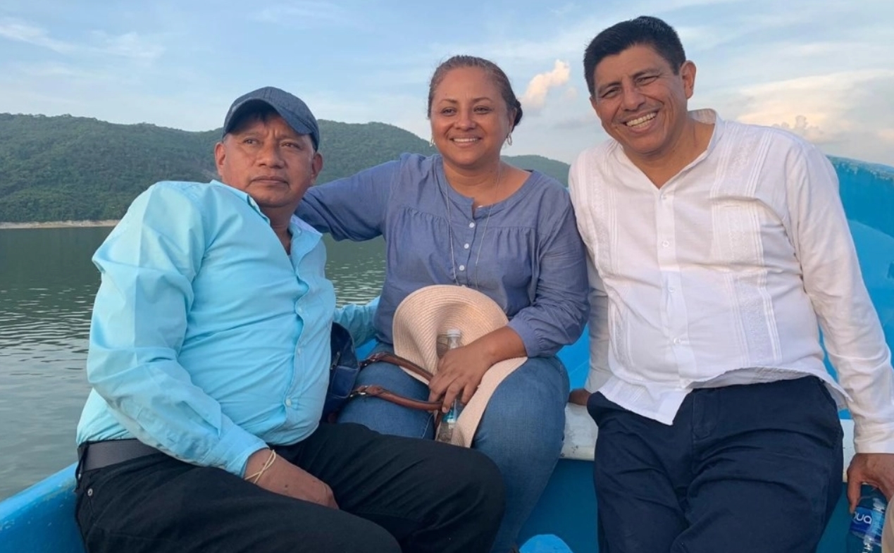 Asesinan en Oaxaca a candidato a alcalde de Morena; su esposa ...
