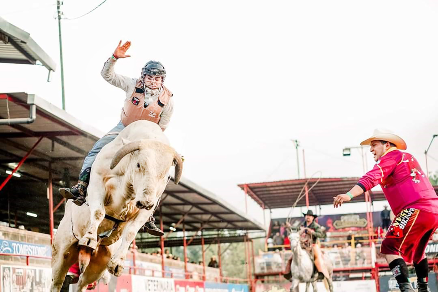 Disputan cuarta fecha de Rodeo en Rancho Casián - Semanario ZETA