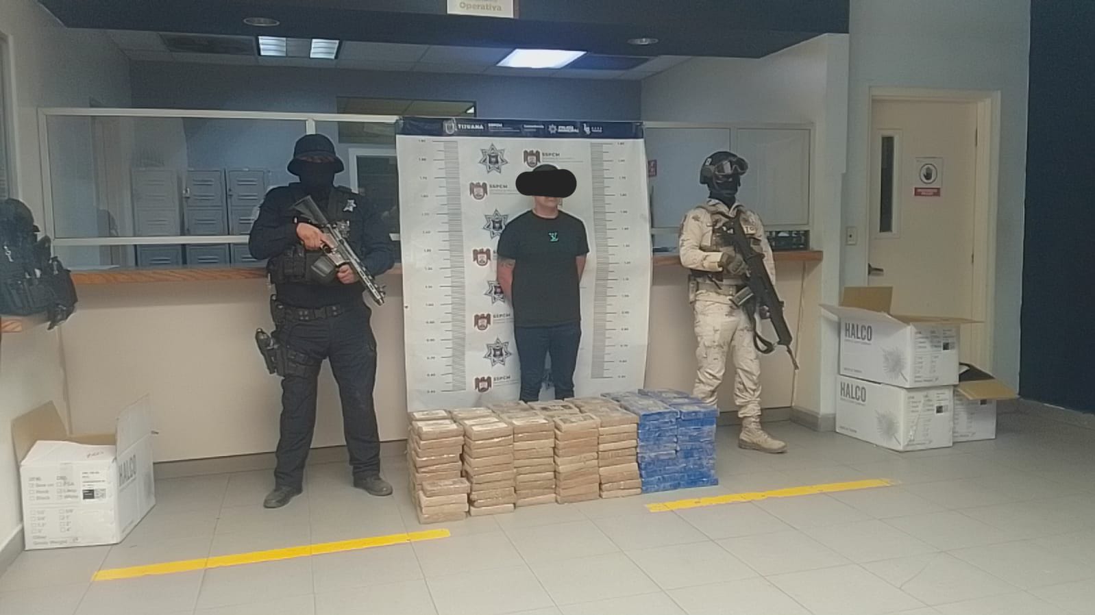 Detienen a hombre con supuesta cocaína en Tijuana; Sedena y policía ...