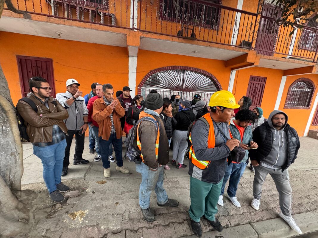 Despiden a trabajadores del viaducto por exigirle aguinaldo a Sedena.