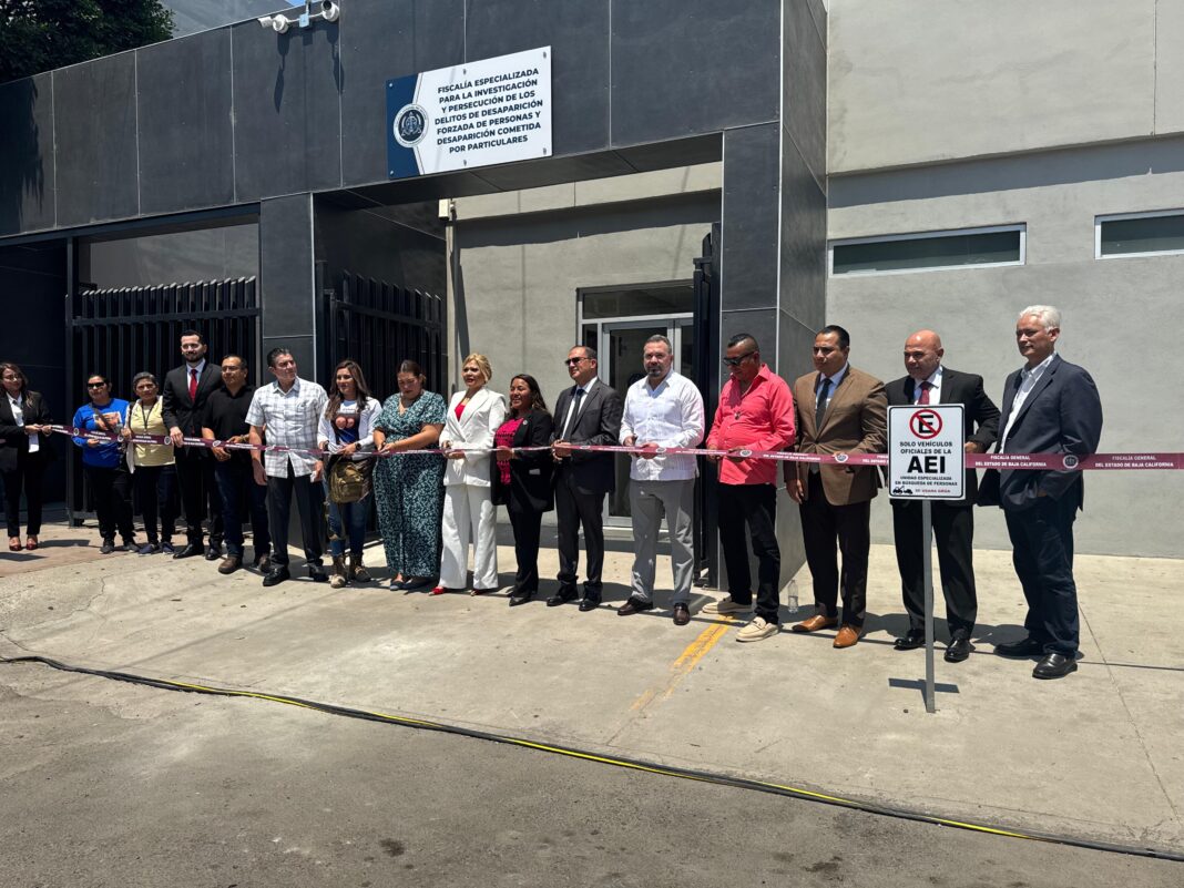 oficinas de la Fiscalía Especializada en Investigación de Personas Desaparecidas en Tijuana.