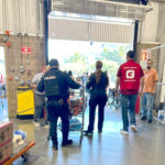 policia municipal comprnado en costco