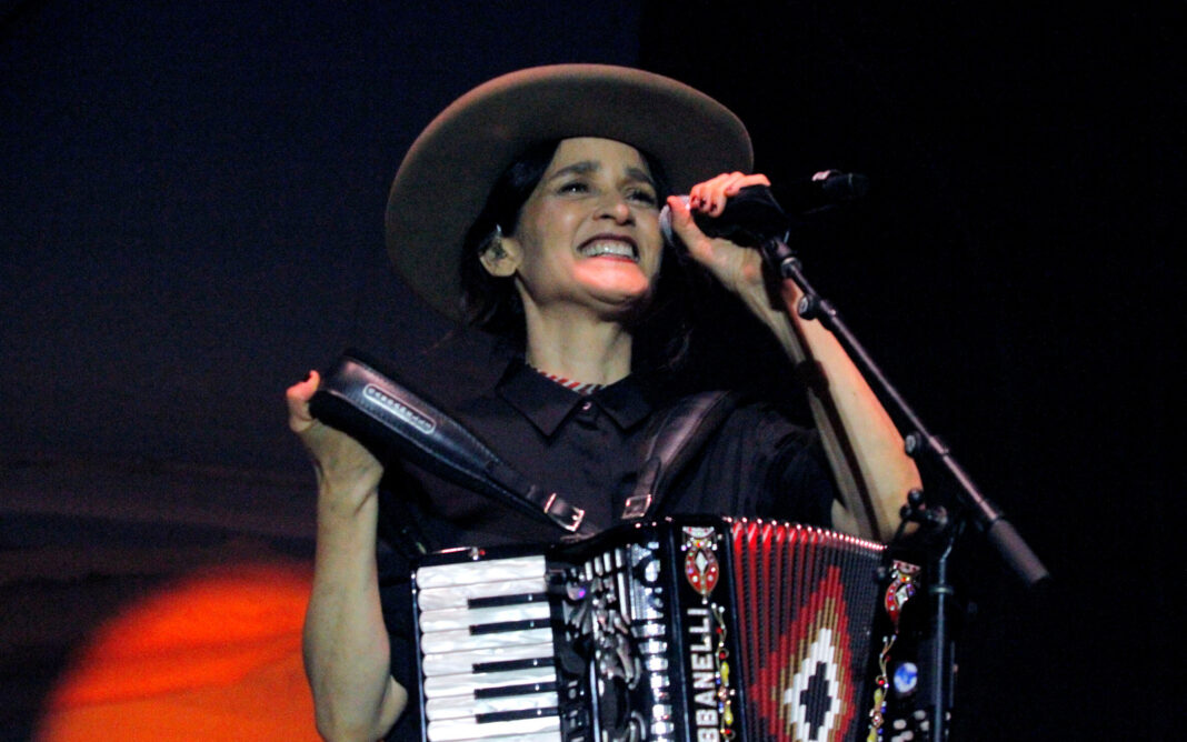 Julieta Venegas Foto Jorge Duenes