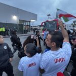 Aficionados de Irán reciben a su selección en Tijuana // Foto Ernesto Eslava