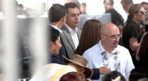 Eligio Valencia y Octavio de la Torre en Informe de Gobierno de Ismael Burgueno Foto Ramon Blanco